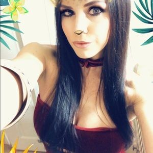 Meet your Posher, Danielle